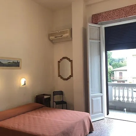 Lukas Hotel