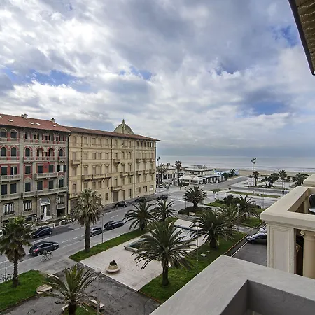 Hotel Lukas Vegetarian & Vegan Viareggio