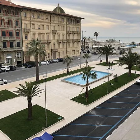 Lukas Vegetarian & Vegan