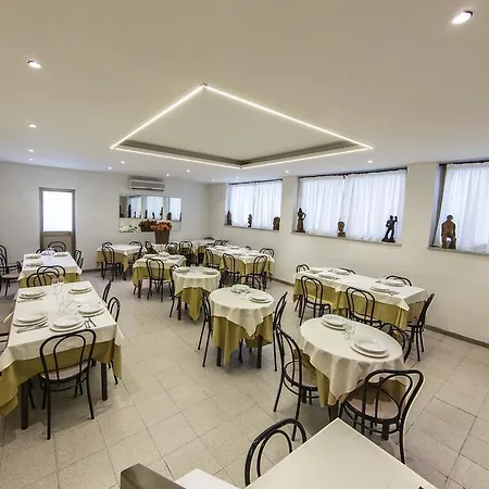 Hotel Lukas 3*